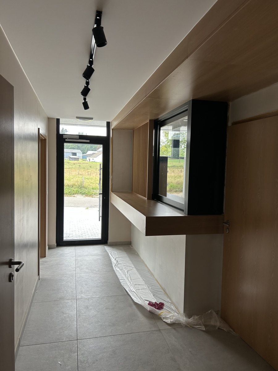 CABINET R