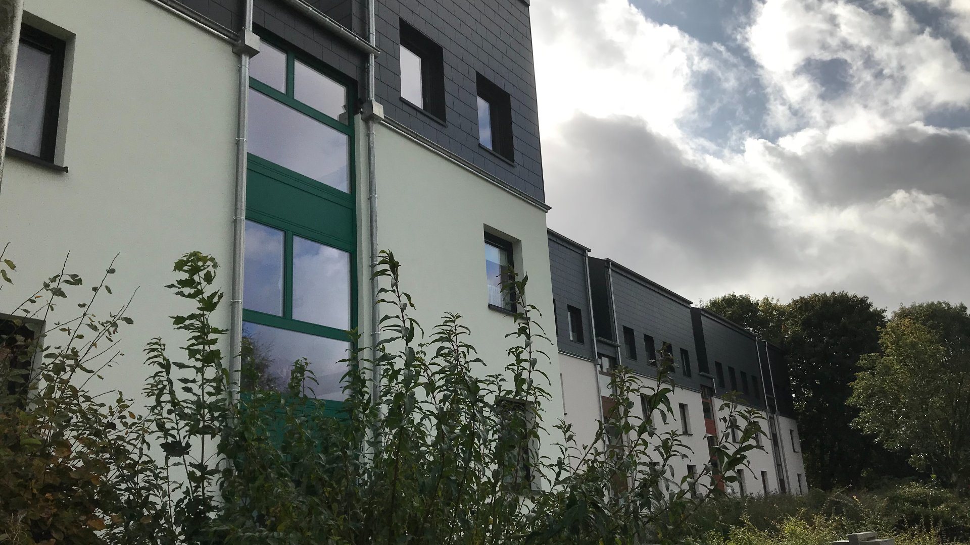 LOGEMENTS L