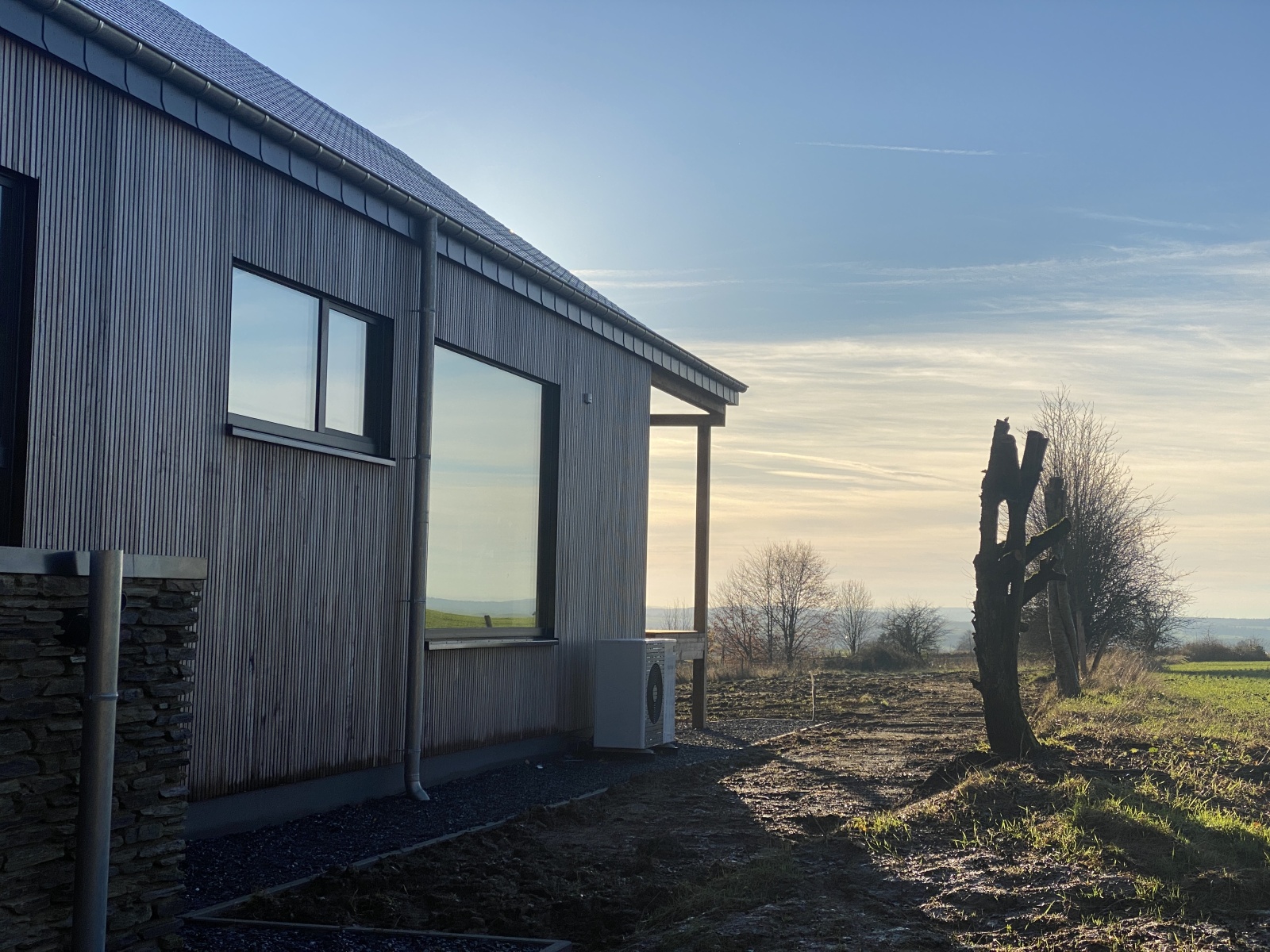 MAISON DB